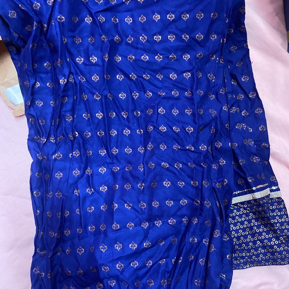 W Palazzo new unused with tags! Dark blue in colour with golden work - Picture 3 of 5